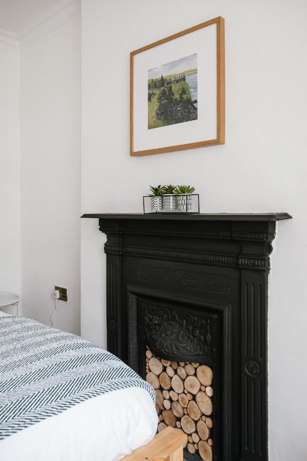 Cosy Period Cottage 2Min Walk To The Beach Portrush Exterior foto