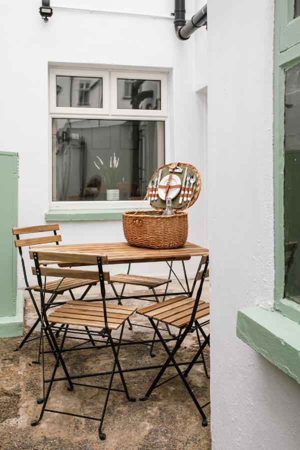 Cosy Period Cottage 2Min Walk To The Beach Portrush Exterior foto